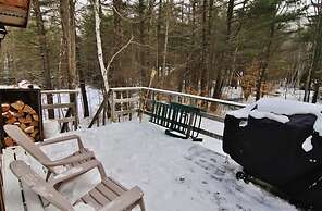 South Londonderry Home, Walk to Magic Mtn Ski Area