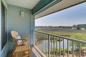 Walk to Beach: Hilton Head Condo w/ Golf Views
