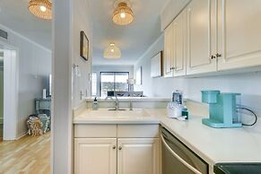 Walk to Beach: Hilton Head Condo w/ Golf Views