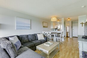 Walk to Beach: Hilton Head Condo w/ Golf Views