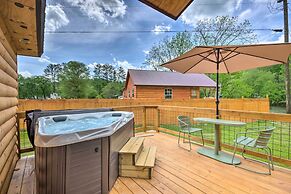 Private Hot Tub: Tuckasegee River Couple's Escape