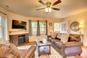 Private Hot Tub: Tuckasegee River Couple's Escape