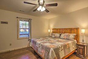 Private Hot Tub: Tuckasegee River Couple's Escape