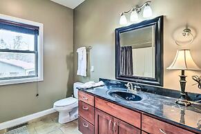 Cozy Home w/ Patio, 2 Mi to Dale Hollow Lake!