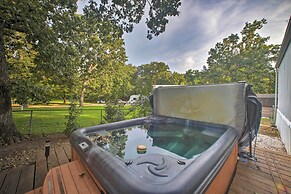 Hot Tub & Deck: Tranquil Home Near Grand Lake