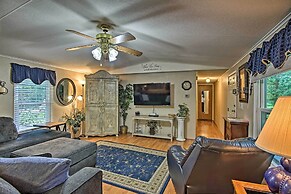 Hot Tub & Deck: Tranquil Home Near Grand Lake