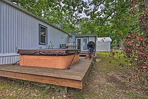 Hot Tub & Deck: Tranquil Home Near Grand Lake