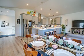Half Moon Bay Vacation Rental: 1 Mile to Beach!