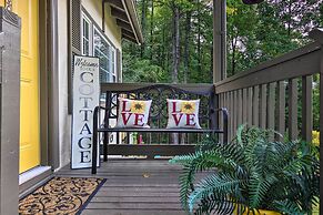 Shaw Creek Cottage w/ Fire Pit & Forest Views