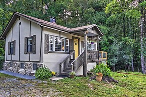 Shaw Creek Cottage w/ Fire Pit & Forest Views