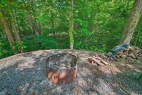 Peaceful Decatur Cabin w/ Grill & Fire Pit!