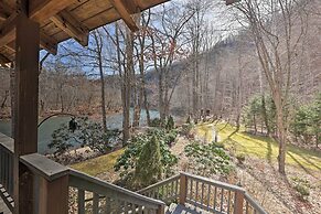 'serenity on the River' Luxe Lewisburg Cabin!