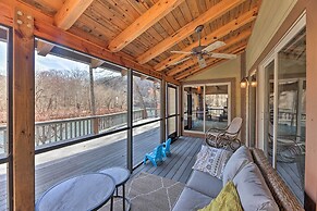 'serenity on the River' Luxe Lewisburg Cabin!