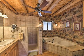 'serenity on the River' Luxe Lewisburg Cabin!