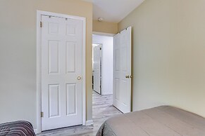 Screened Porch & Deck: Pet-friendly Poconos Escape