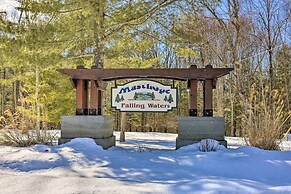 Screened Porch & Deck: Pet-friendly Poconos Escape
