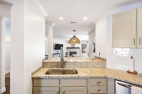 Upscale Step-free Branson Getaway: Resort Perks!