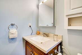New Jersey Abode - Near Theme Parks, Walk to Beach