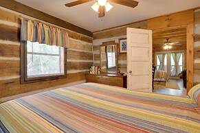 Townsend Apt on Little River - 3 Mi to Natl Park!