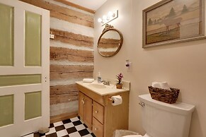 Townsend Apt on Little River - 3 Mi to Natl Park!