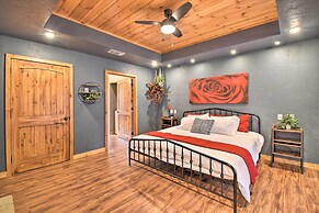 Modern Broken Bow Cabin: Large Deck, BBQ & Pergola