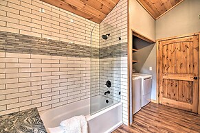 Modern Broken Bow Cabin: Large Deck, BBQ & Pergola