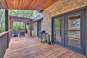 Modern Broken Bow Cabin: Large Deck, BBQ & Pergola