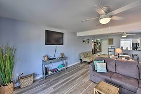Relaxing Harbor Island Condo: Walk to the Beach!