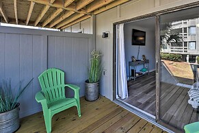 Relaxing Harbor Island Condo: Walk to the Beach!