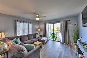 Relaxing Harbor Island Condo: Walk to the Beach!