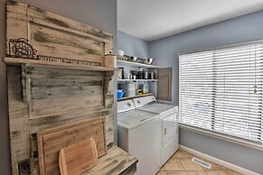 Relaxing Harbor Island Condo: Walk to the Beach!