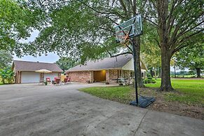 Cozy Family Home w/ Fire Pit, 4 Mi to Lake Fork