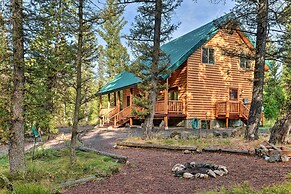 Island Park Cabin w/ Stunning Forest Views!
