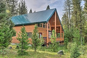 Island Park Cabin w/ Stunning Forest Views!