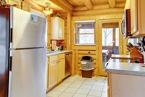 Pigeon Forge Vacation Rental: 1 Mi to Dollywood