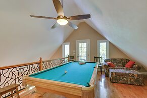 Old Forge Home w/ Hot Tub & Game Room!