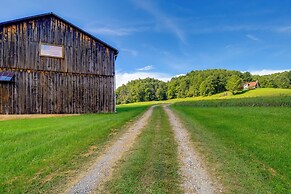 Secluded Mountain City Home w/ Deck & Views!