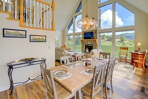 Secluded Mountain City Home w/ Deck & Views!