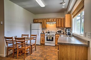 Family Retreat ~ 8 Mi to Downtown + Bishops Beach!