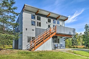 Family Retreat ~ 8 Mi to Downtown + Bishops Beach!