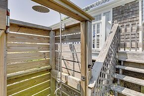 Cozy Narragansett Cottage w/ Dock & Outdoor Shower