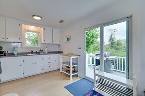 Cozy Narragansett Cottage w/ Dock & Outdoor Shower