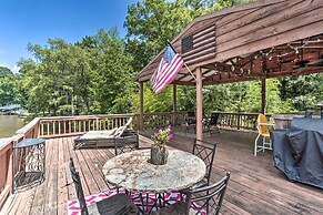 Waterfront Karnack Home w/ Boathouse & Deck!