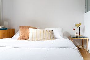 Tyylikäs kaksio Albertinkadulla