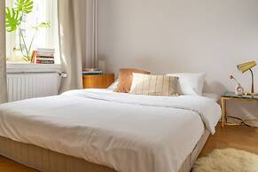 Tyylikäs kaksio Albertinkadulla