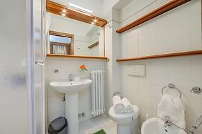 Leonardo House Garden Stresa Center