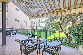 Leonardo House Garden Stresa Center