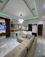 Super Luxurious 1-bed Apartment in Ikate