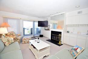 Harbour Island 45g 2 Bedroom Townhouse by RedAwning