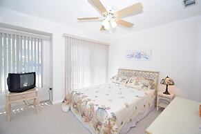 Harbour Island 45g 2 Bedroom Townhouse by RedAwning